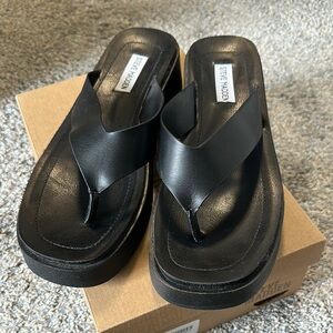 Steve Madden Black Platform Sandals